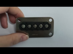 電気機器の安定した性能のためのスクリュー接続接続端板