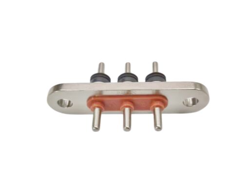 端末固定ボルト 電動車両用の密閉式コネクタ 電力伝送用の 1000 メガオム以上の隔離抵抗を含む